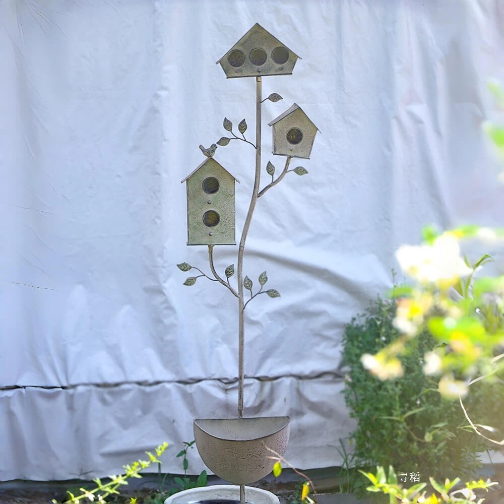 Vintage Multi-Birdhouse Garden Stake with Planter